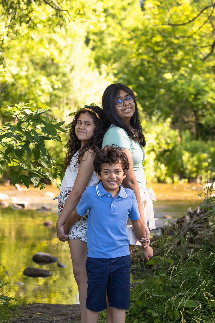 Family photoshoot Lowville Park, Burlington, ON family photoshoot Lowville Park
