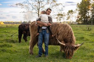 family photoshoot in Norwich, Ontario