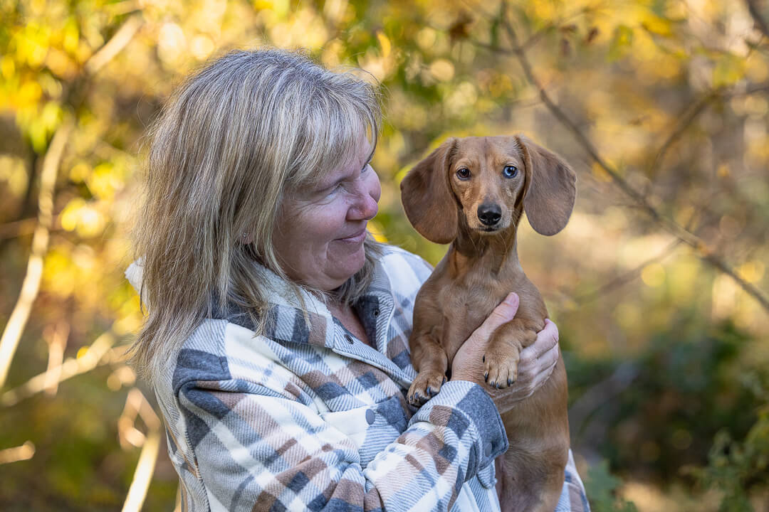 dog photo image-Edit pet and family photography in Lowville Park, Burlington.