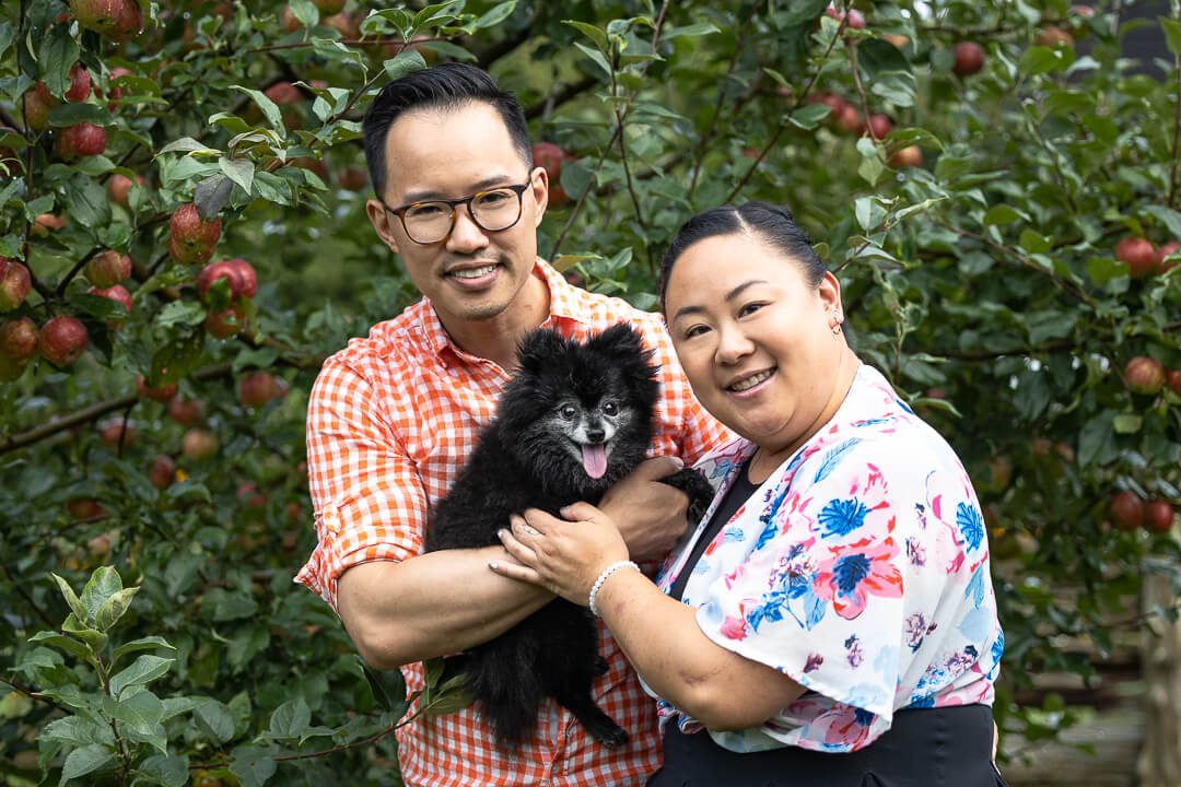 family and pet photography end of life pet photography in Dundas, Ontario.