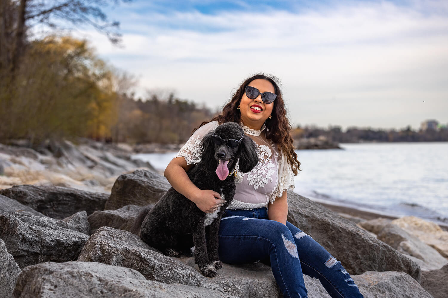 family and dog photoshoot at Jack Darling Memorial Park pet and family photoshoot at Jack Darling Memorial Park.