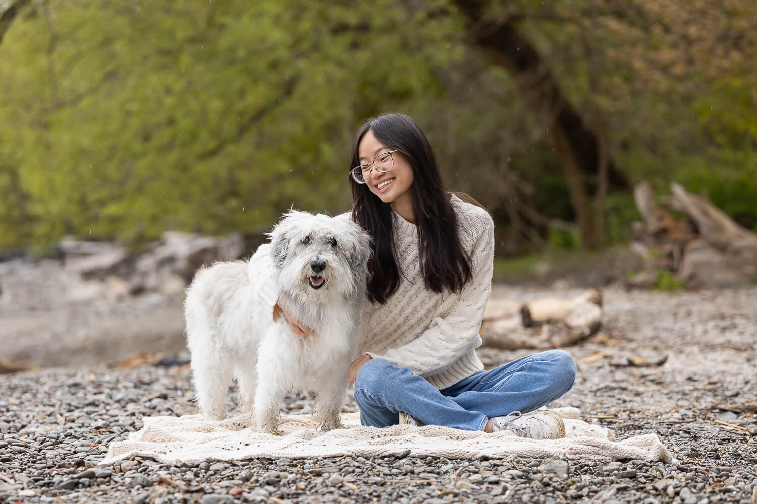 end of life dog photography pet owner and dog at a end of life pet photo shoot session.