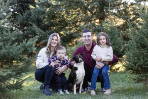 family and pet Christmas Mini Session at Hepburn Christmas Tree Farm.
